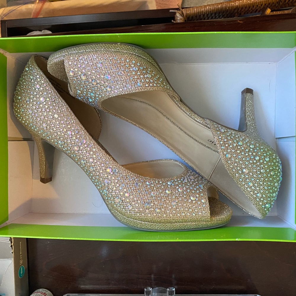Sparkly Kelly & Katie heels size 9/12